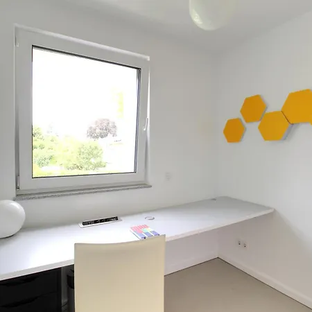 New! Calm Design-house, U-bahn, Terrace, Office München