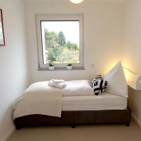 New! Calm Design-house, U-bahn, Terrace, Office Feriehus *
